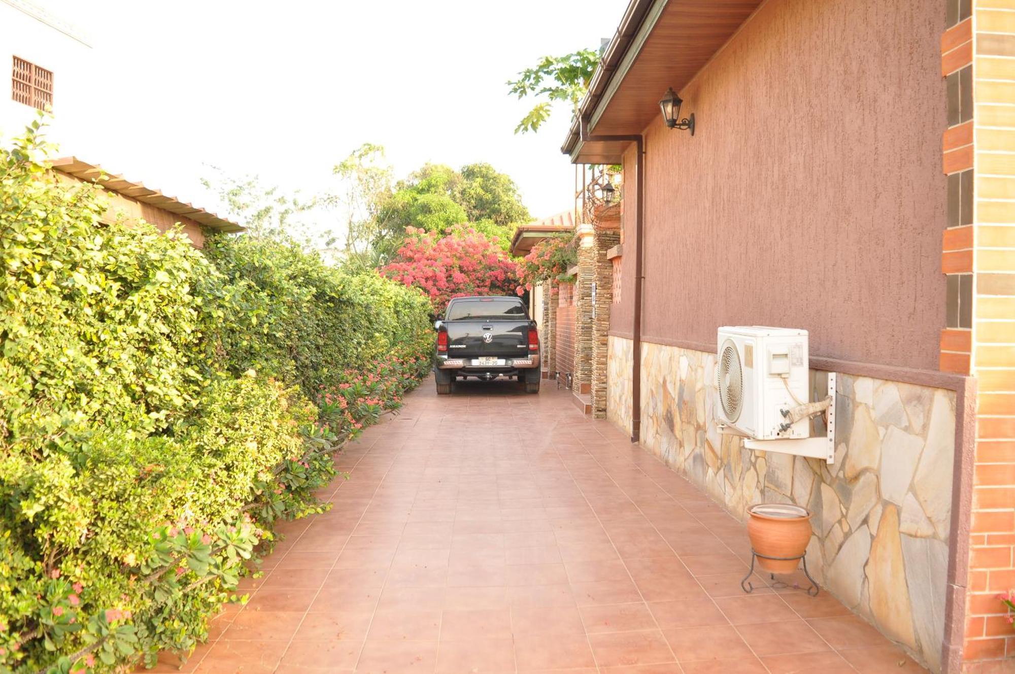 Santa Monica Home Lodge Senchi Ngoại thất bức ảnh