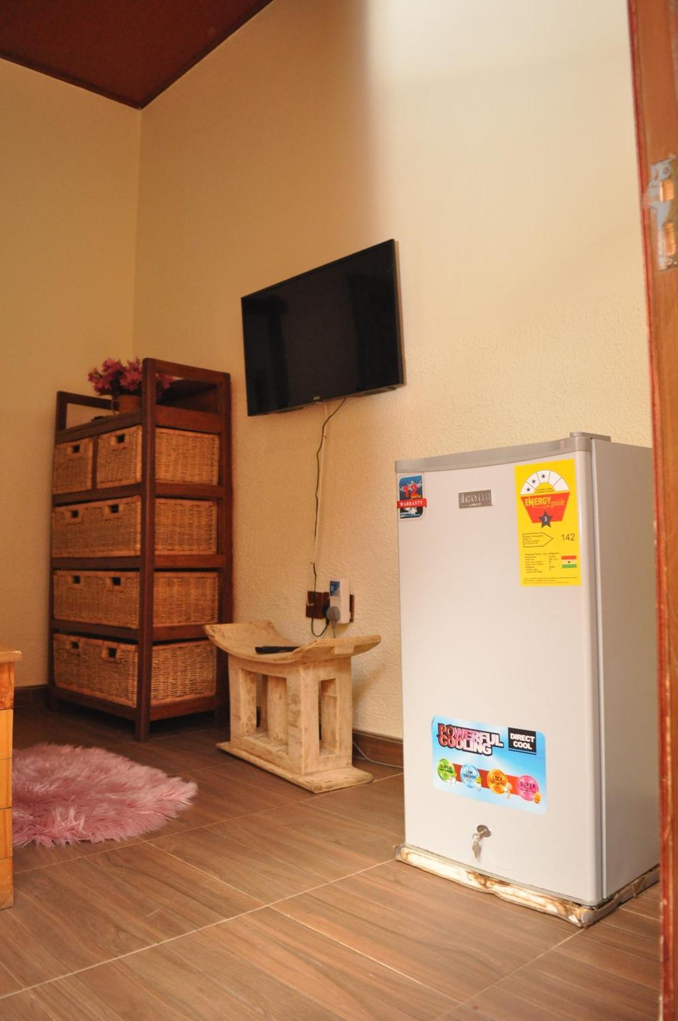 Santa Monica Home Lodge Senchi Ngoại thất bức ảnh