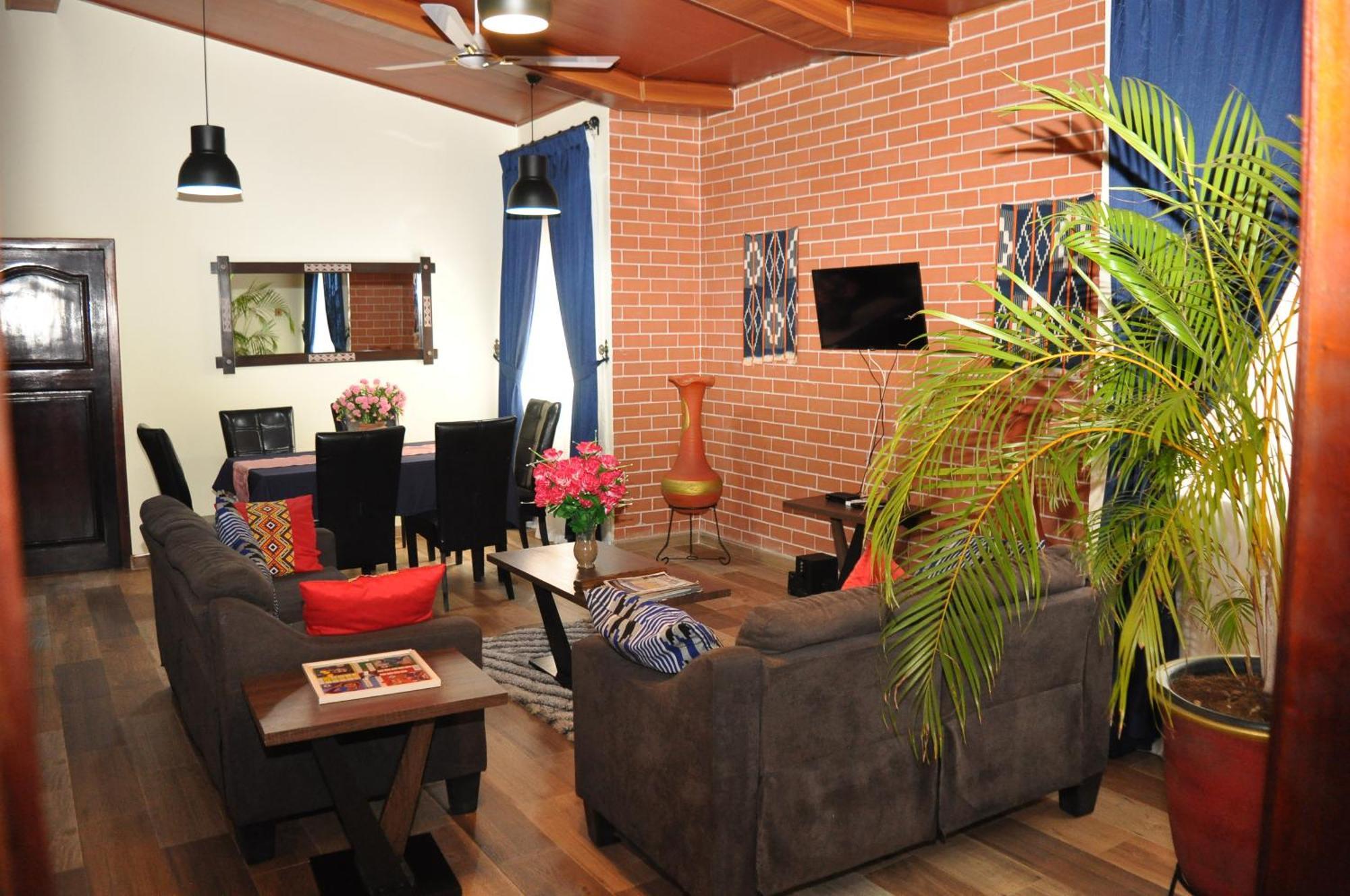Santa Monica Home Lodge Senchi Ngoại thất bức ảnh