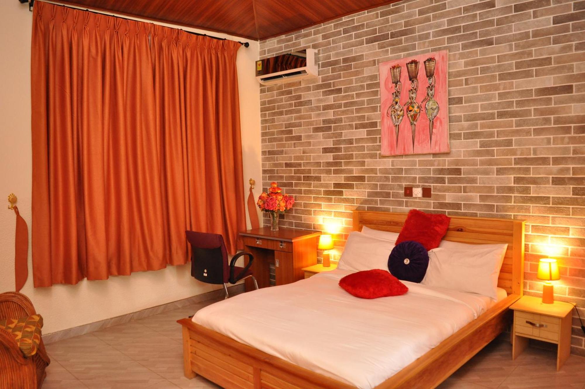 Santa Monica Home Lodge Senchi Ngoại thất bức ảnh