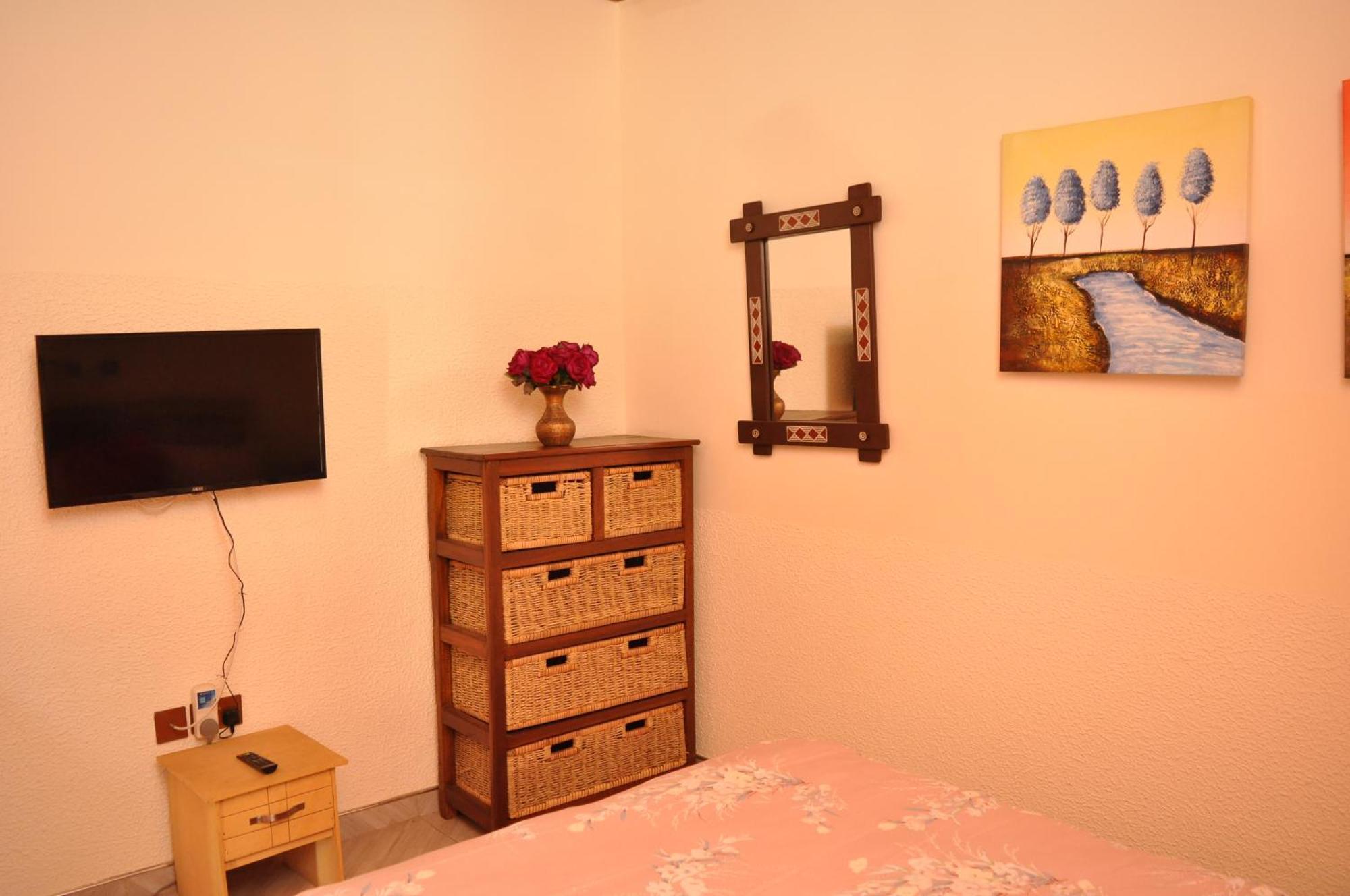 Santa Monica Home Lodge Senchi Ngoại thất bức ảnh