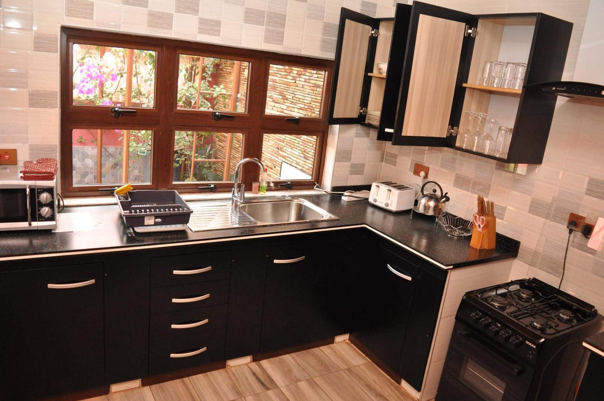 Santa Monica Home Lodge Senchi Ngoại thất bức ảnh