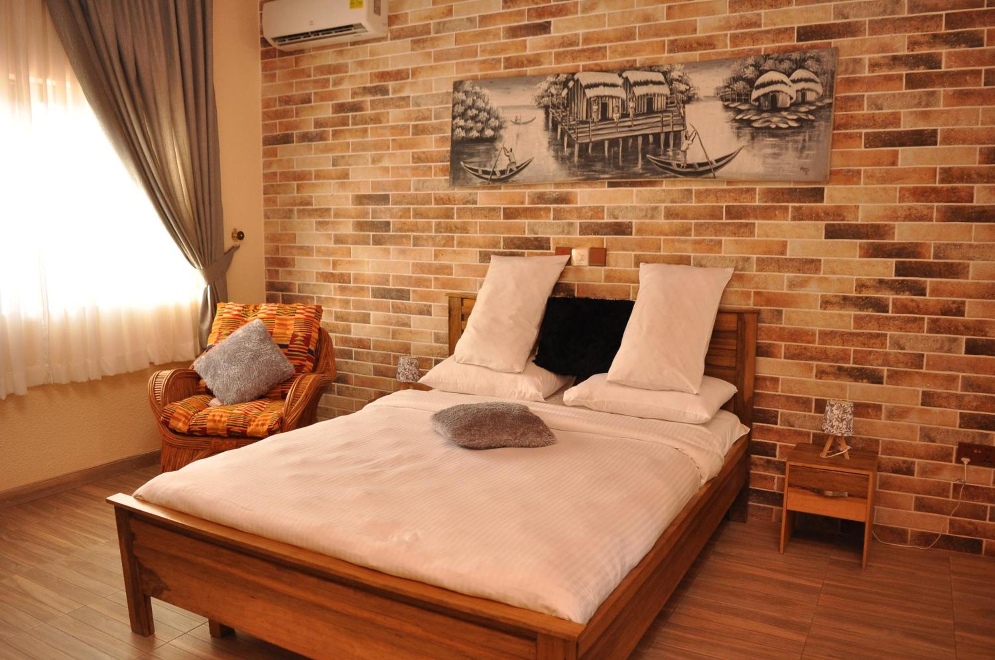 Santa Monica Home Lodge Senchi Ngoại thất bức ảnh