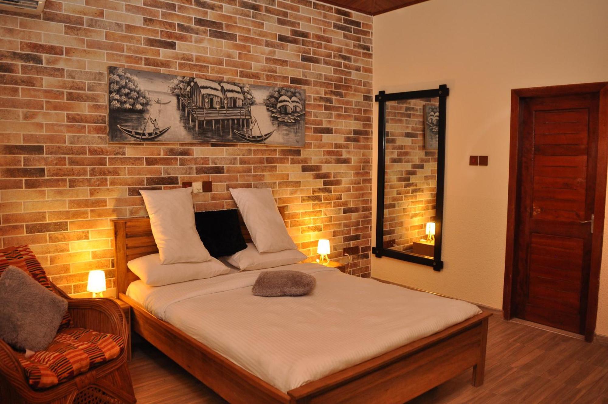 Santa Monica Home Lodge Senchi Ngoại thất bức ảnh