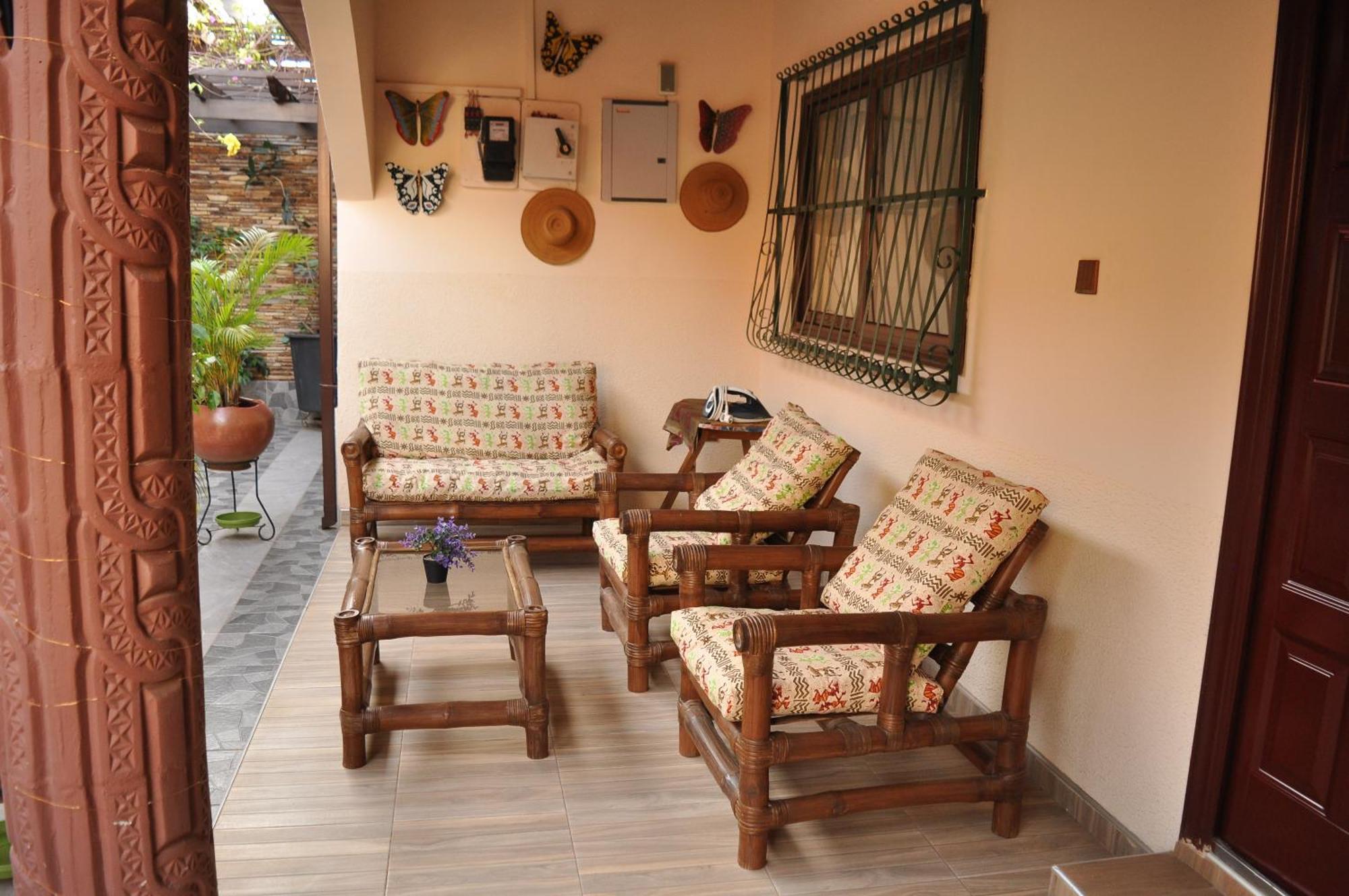 Santa Monica Home Lodge Senchi Ngoại thất bức ảnh
