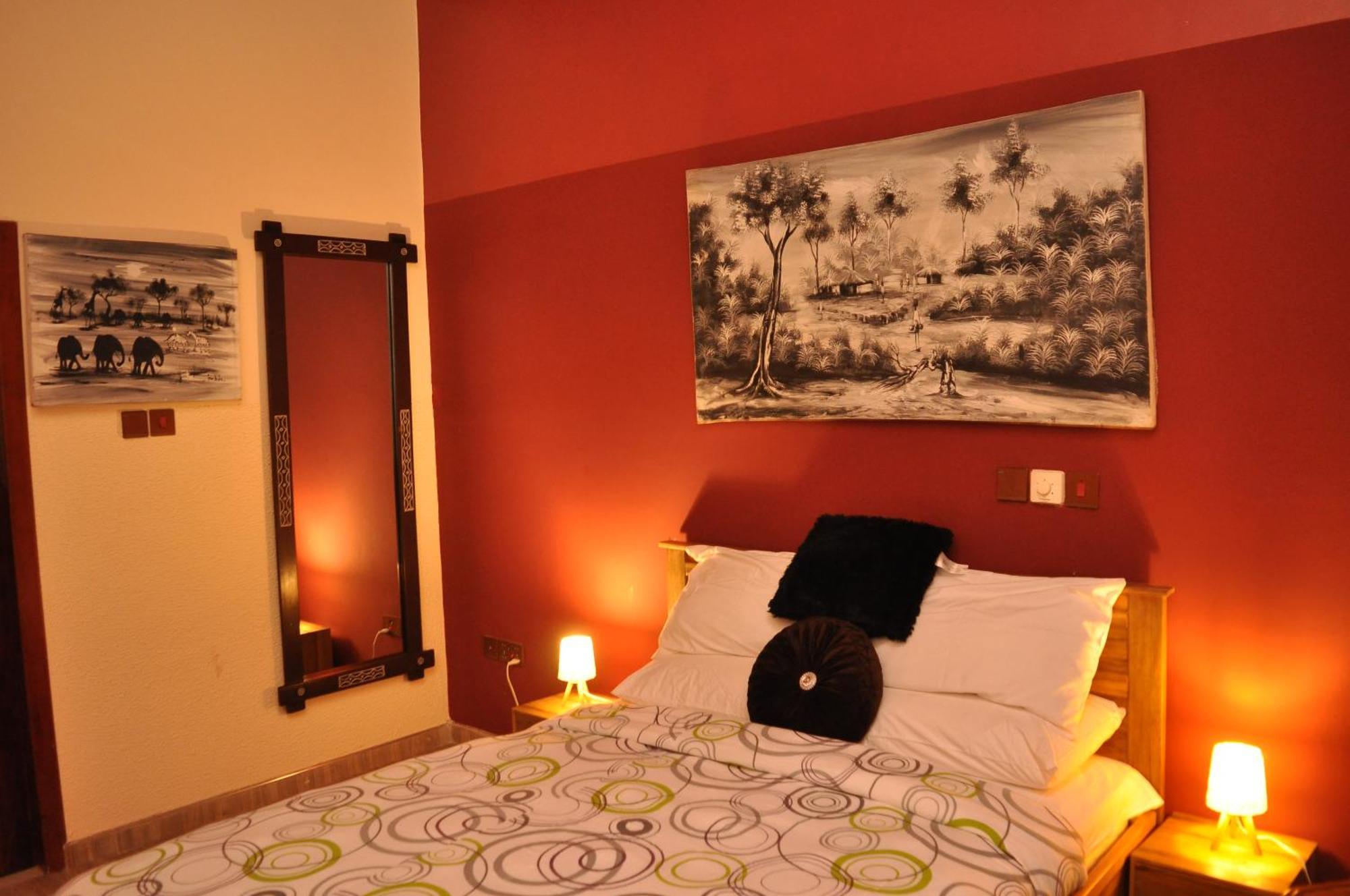 Santa Monica Home Lodge Senchi Ngoại thất bức ảnh